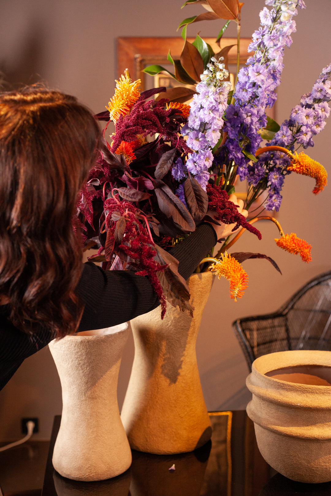 VASE L BROWN EARTH + FLOWER ARRANGEMENT